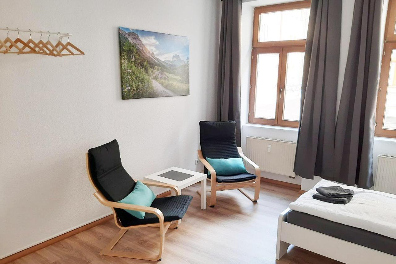 Cozy 2 Room Apartment In Magdeburg Kültér fotó